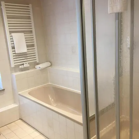 Im Sonnental Hotel *