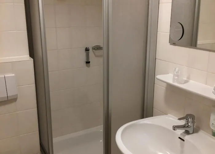 Im Sonnental ホテル ヤヘナウ